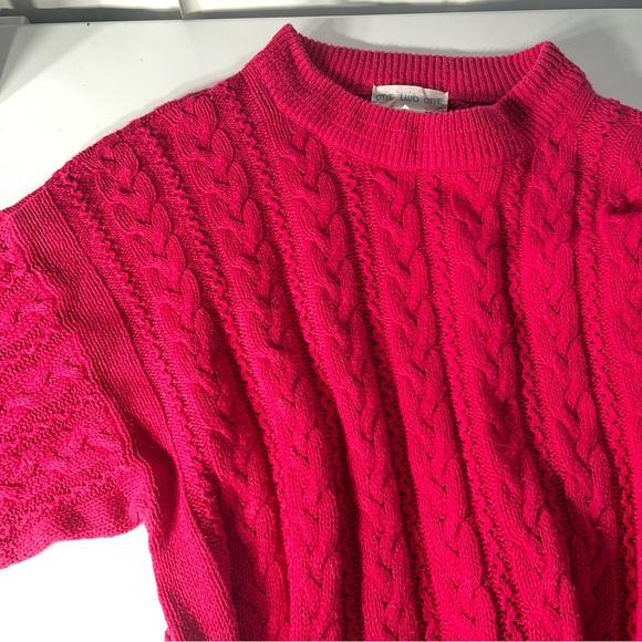 VINTAGE Fuchsia Crew Neck Cable Knit Sweater Top - Picture 4 of 4